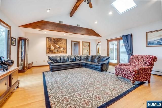 64 Roosevelt Avenue, North Haledon, NJ 07508