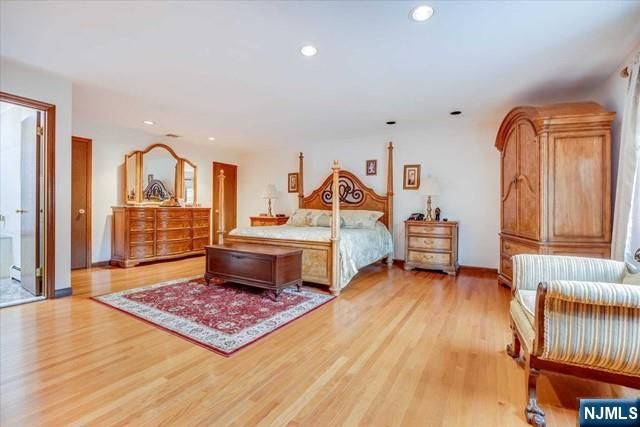64 Roosevelt Avenue, North Haledon, NJ 07508