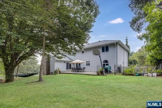 64 Roosevelt Avenue, North Haledon, NJ 07508