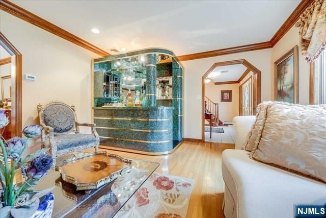 64 Roosevelt Avenue, North Haledon, NJ 07508