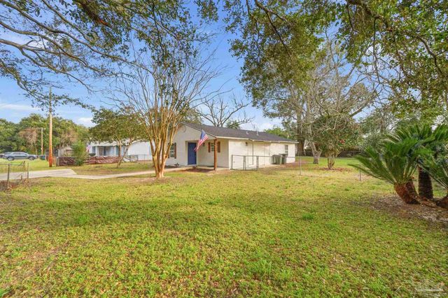 5 Whitehead Dr, Pensacola, FL 32503