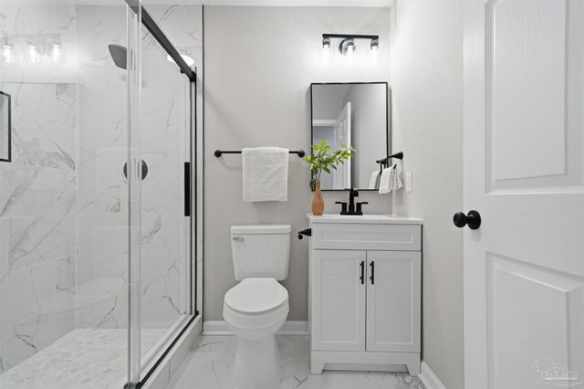 5 Whitehead Dr, Pensacola, FL 32503