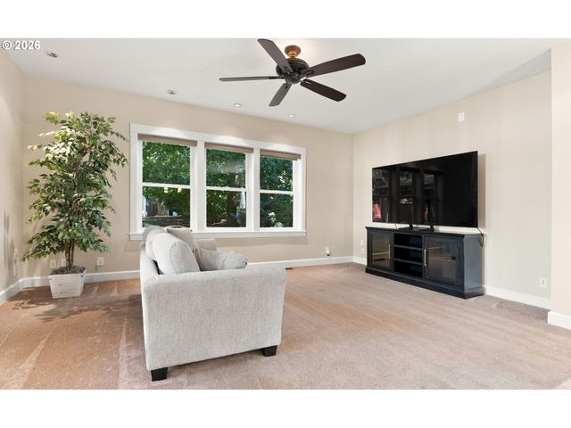 16294 PARKER Rd, Lake Oswego, OR 97035