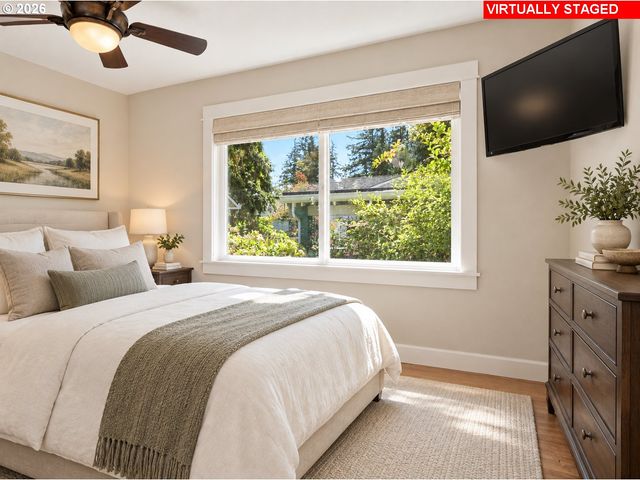 16294 PARKER Rd, Lake Oswego, OR 97035