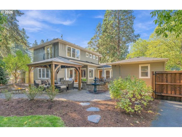 16294 PARKER Rd, Lake Oswego, OR 97035