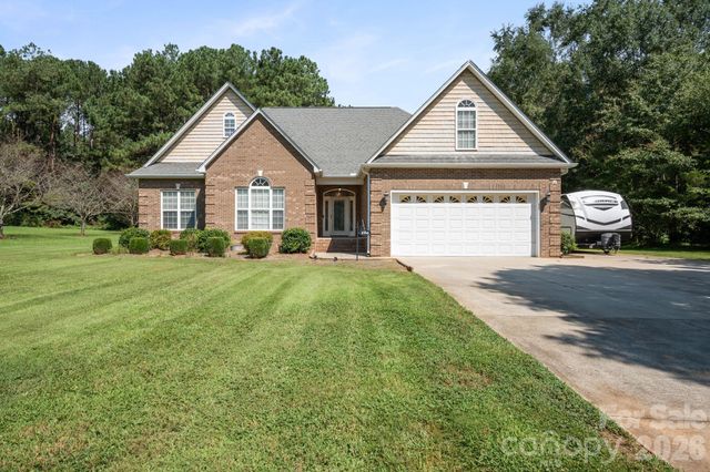 136 Gibralter Point Road, Dallas, NC 28034