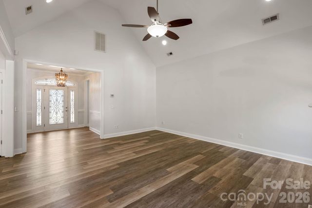 136 Gibralter Point Road, Dallas, NC 28034
