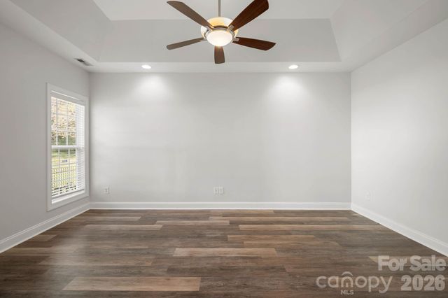 136 Gibralter Point Road, Dallas, NC 28034