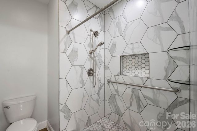 136 Gibralter Point Road, Dallas, NC 28034