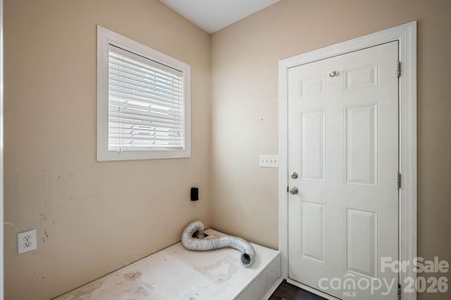 136 Gibralter Point Road, Dallas, NC 28034