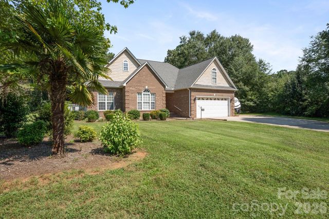 136 Gibralter Point Road, Dallas, NC 28034