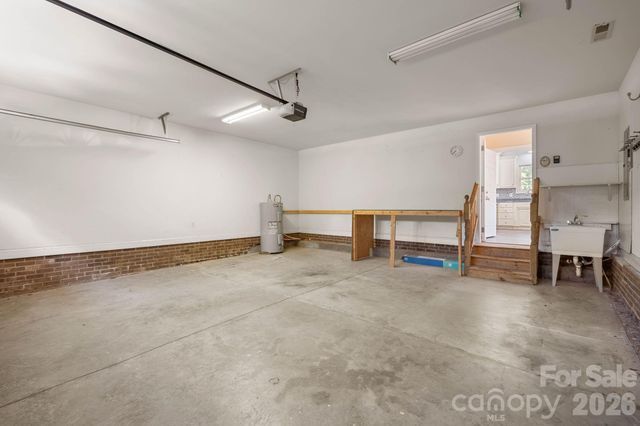 136 Gibralter Point Road, Dallas, NC 28034