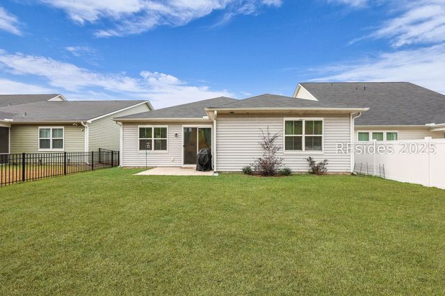 48 Hartwell Rd, Bluffton, SC 29910