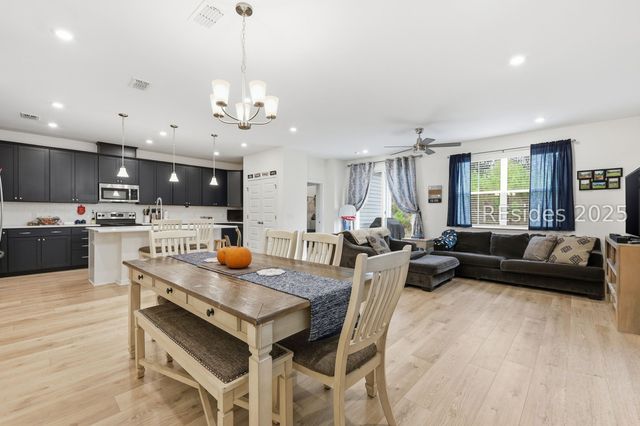 48 Hartwell Rd, Bluffton, SC 29910