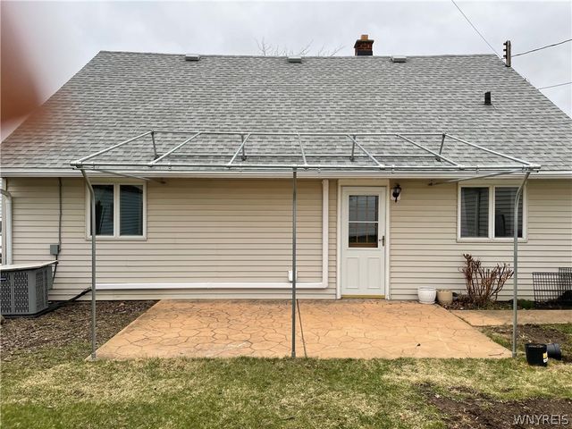 121 East Somerset Avenue, Tonawanda, NY 14150