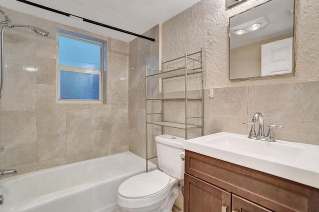 115 SW 1ST Avenue 1, Boynton Beach, FL 33435