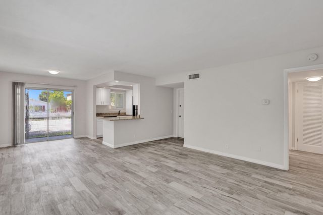 115 SW 1ST Avenue 1, Boynton Beach, FL 33435