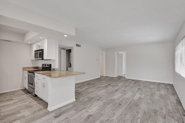 115 SW 1ST Avenue 1, Boynton Beach, FL 33435