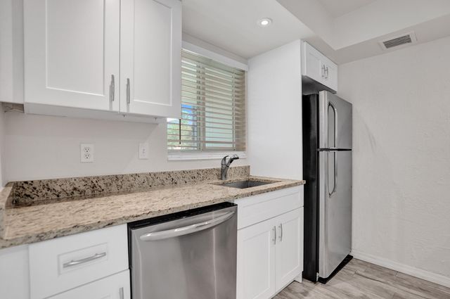 115 SW 1ST Avenue 1, Boynton Beach, FL 33435
