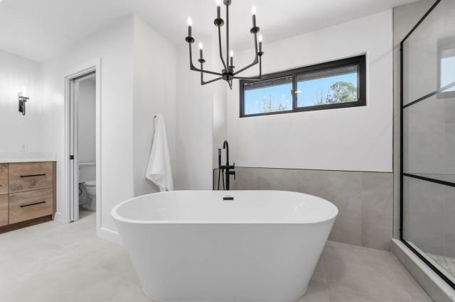 1544 La Vine Ln, Vista, CA 92084