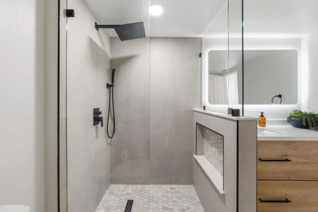 1544 La Vine Ln, Vista, CA 92084