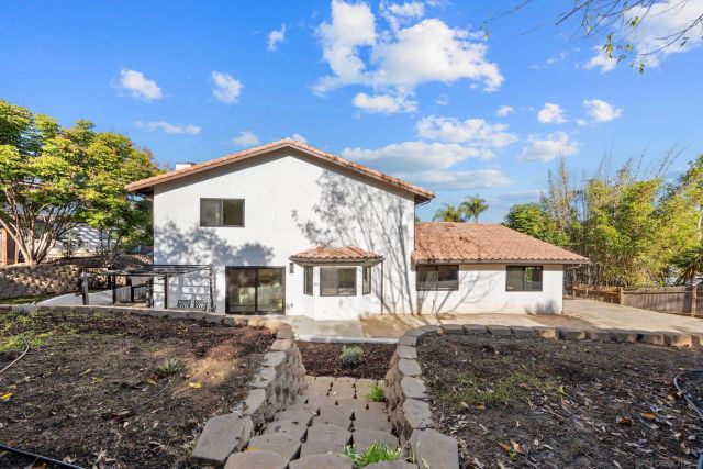 1544 La Vine Ln, Vista, CA 92084