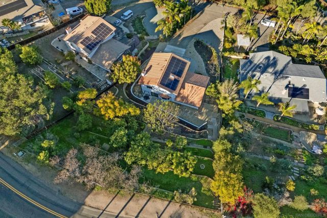 1544 La Vine Ln, Vista, CA 92084