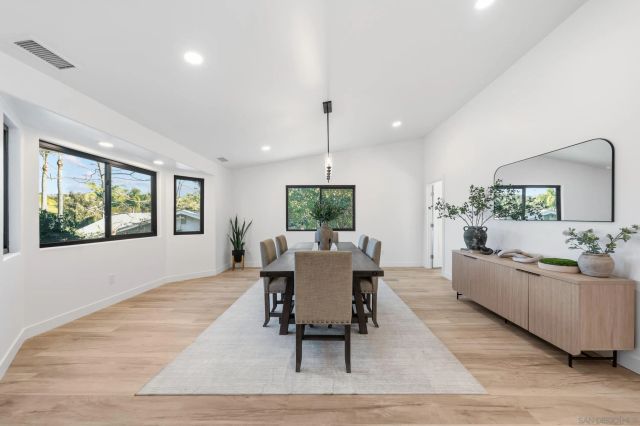 1544 La Vine Ln, Vista, CA 92084