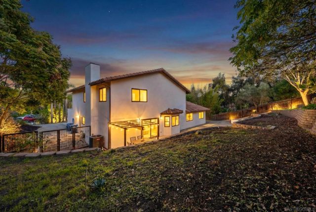 1544 La Vine Ln, Vista, CA 92084