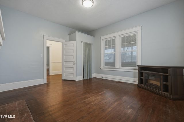 1017 Catawba Street, Kingsport, TN 37660