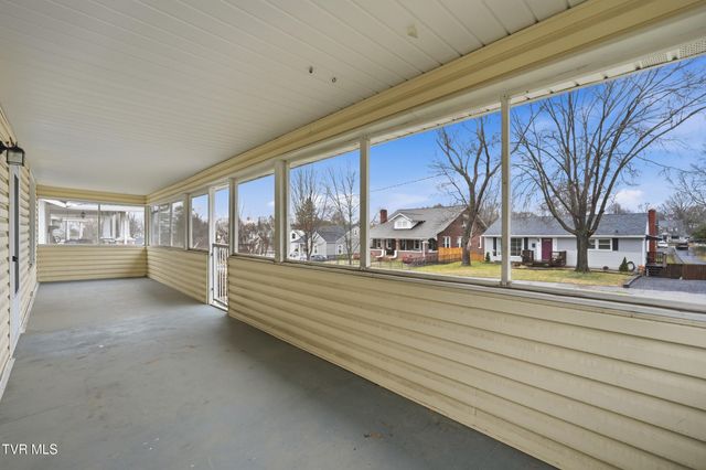 1017 Catawba Street, Kingsport, TN 37660