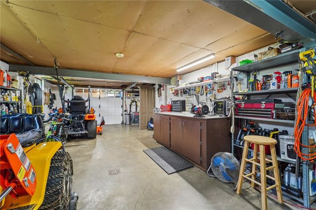 2691 Harlansburg Rd, Scott Twp, PA 16101