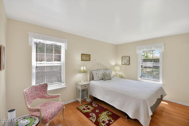 11 Moss Haven Way, Howell, NJ 07731
