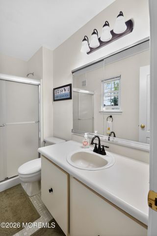 11 Moss Haven Way, Howell, NJ 07731