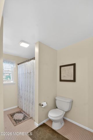 11 Moss Haven Way, Howell, NJ 07731