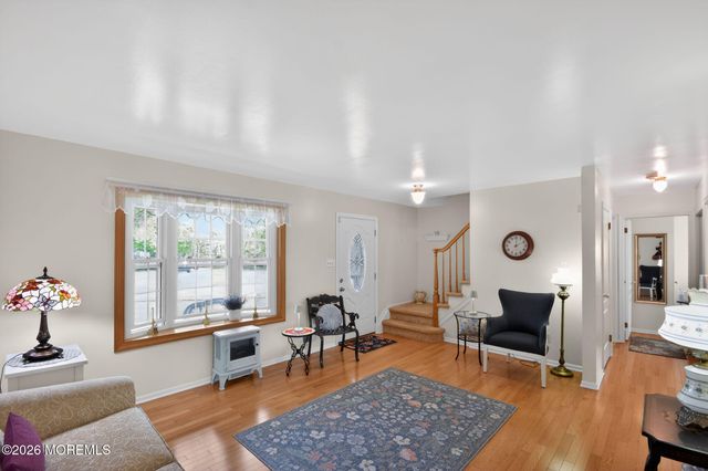 11 Moss Haven Way, Howell, NJ 07731