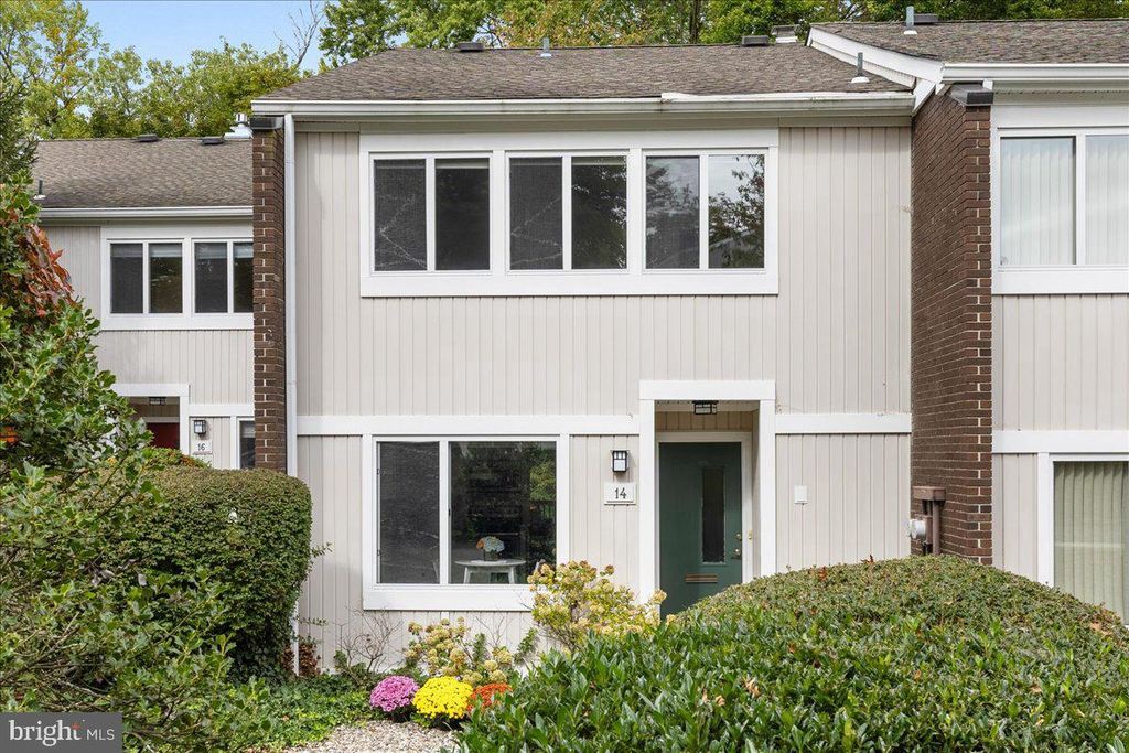 14 CAMERON CT, Princeton, NJ 08540