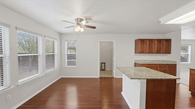 11004 Forest Pass, Live Oak, TX 78233