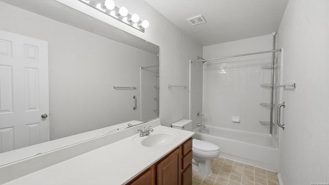 11004 Forest Pass, Live Oak, TX 78233