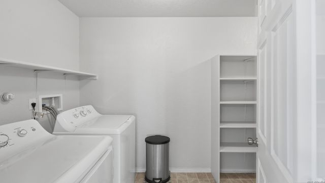 11004 Forest Pass, Live Oak, TX 78233