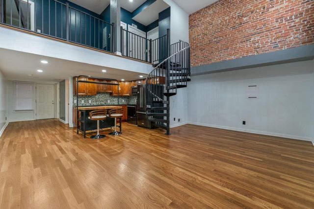 108 Hamilton Avenue, Columbus, OH 43203