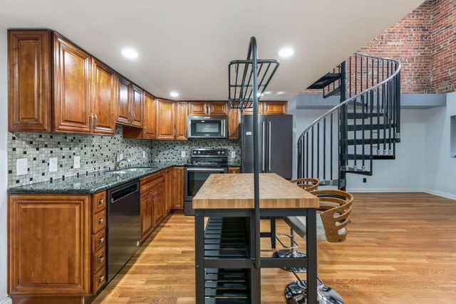 108 Hamilton Avenue, Columbus, OH 43203