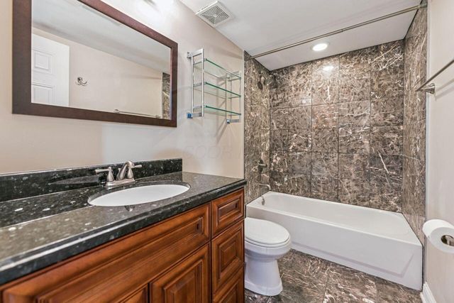 108 Hamilton Avenue, Columbus, OH 43203