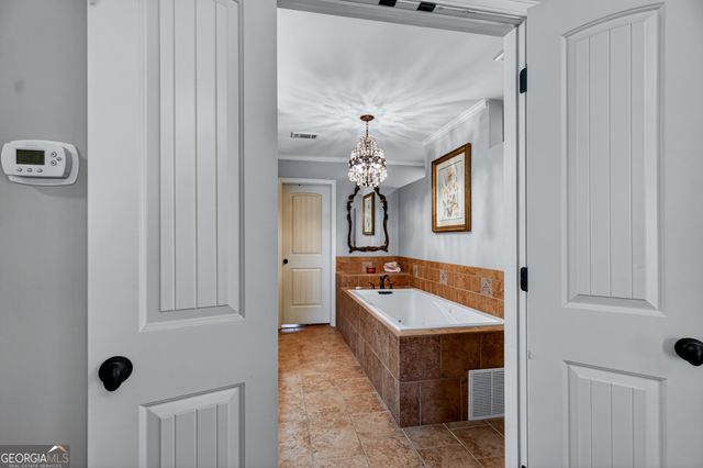 4 Grayson Point, Hogansville, GA 30230