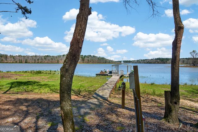 4 Grayson Point, Hogansville, GA 30230