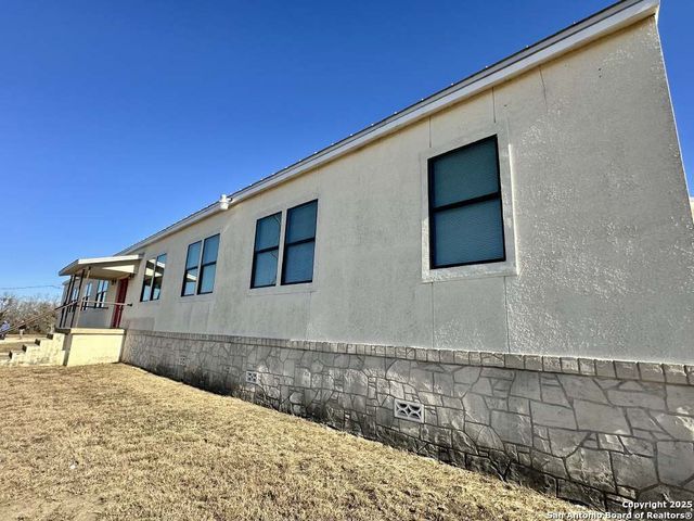 2903 HIGHWAY 90, Hondo, TX 78861