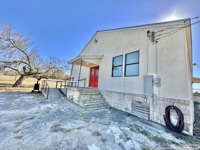 2903 HIGHWAY 90, Hondo, TX 78861