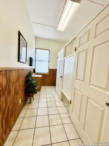 2903 HIGHWAY 90, Hondo, TX 78861