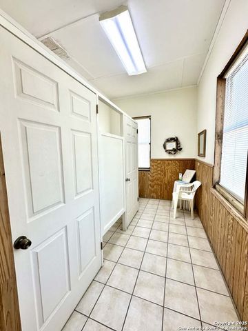 2903 HIGHWAY 90, Hondo, TX 78861