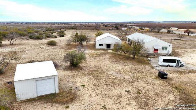 2903 HIGHWAY 90, Hondo, TX 78861